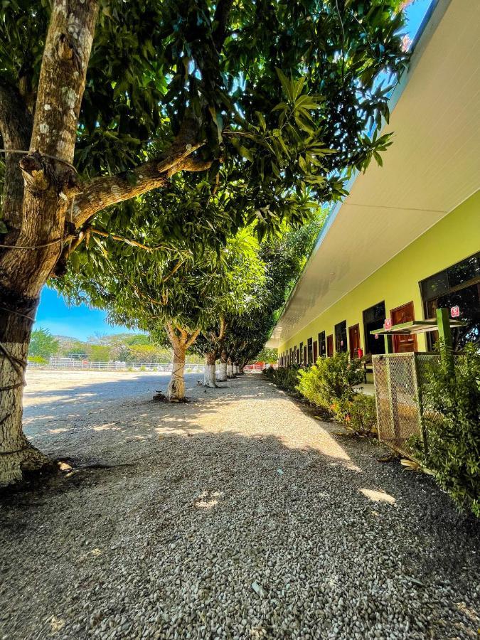 Hotel El Regalo Nicoya Esterno foto
